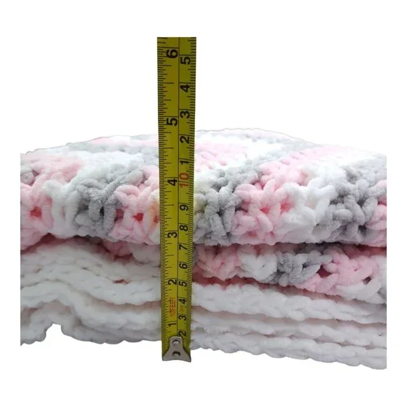 Star Shaped Crocheted Throw Blanket Soft Fluffy Hand Made Crochet Pink Gray